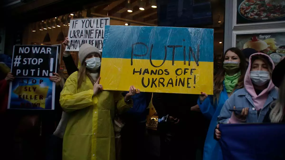 Türkiye'de yaşayan ukraynalılar'dan protesto