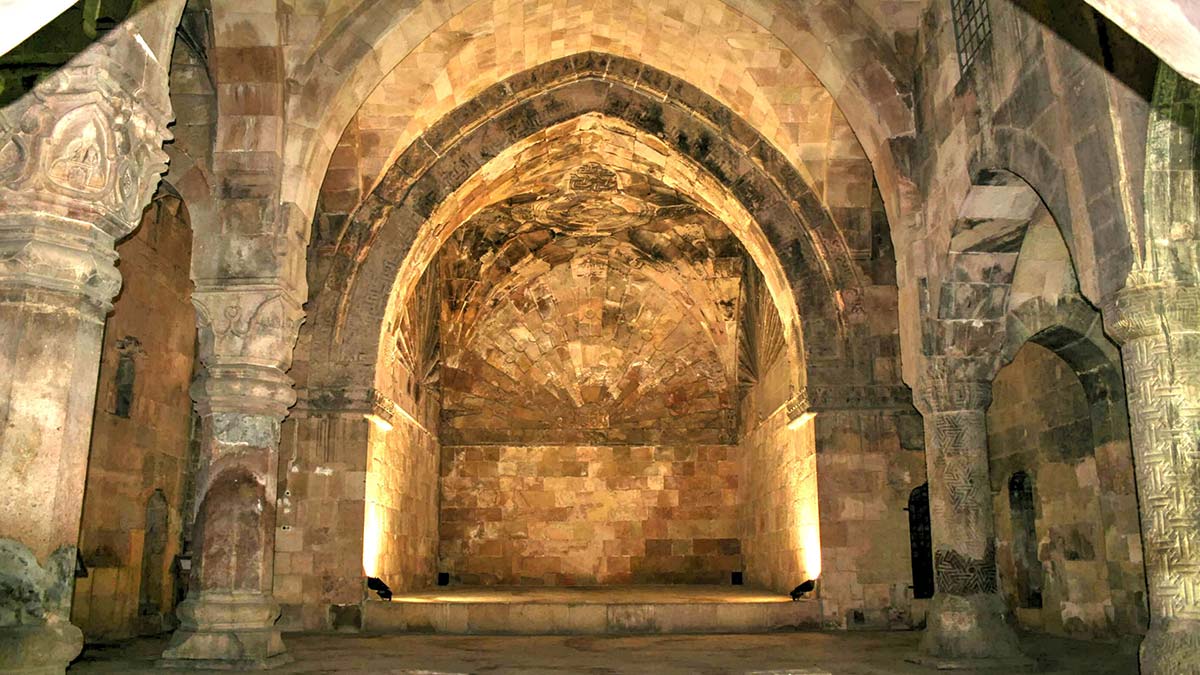 Unesco listesindeki divrigi ulu caminin restorasyonu yeniden basliyor 2493 dhaphoto3 - kültür ve sanat - haberton