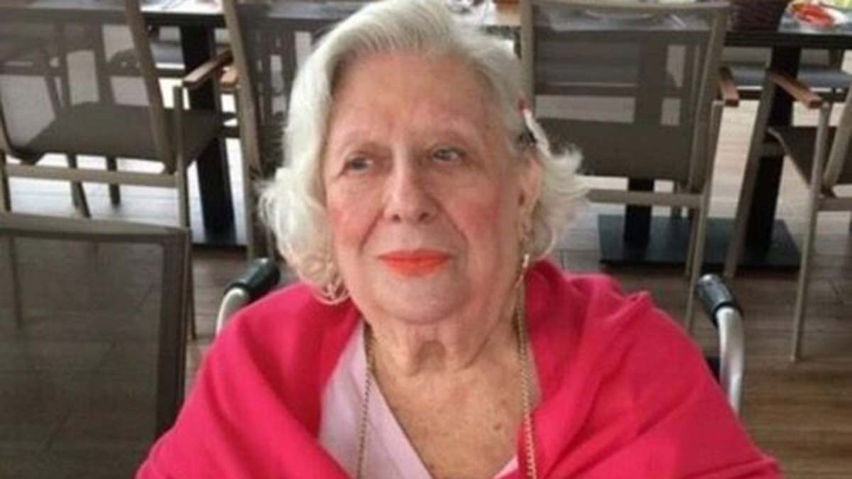 Usta oyuncu Ayten Erman hayatını kaybetti