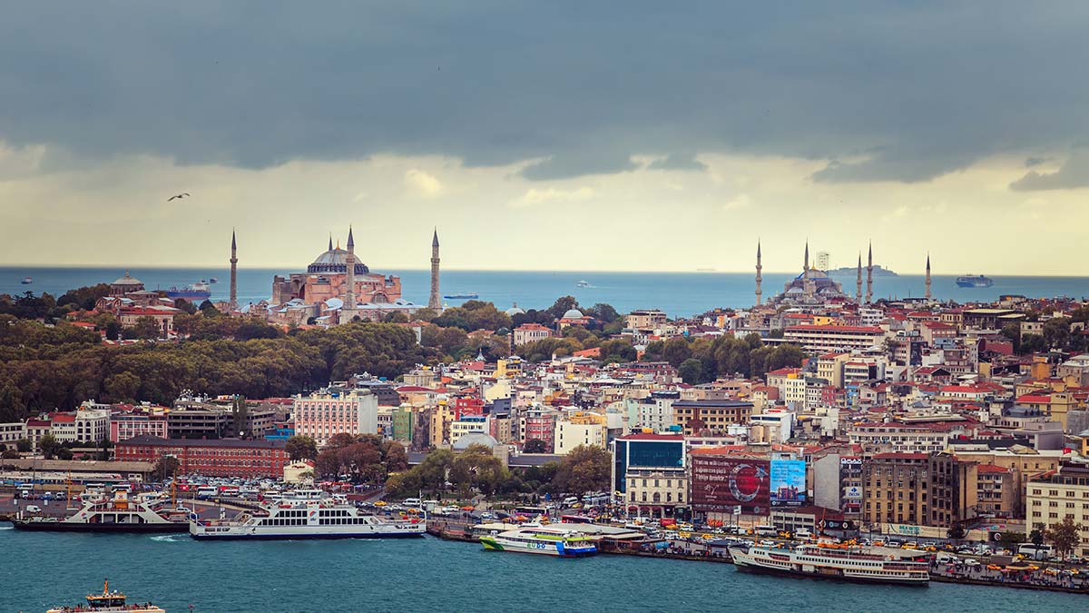 Her şehrin kokusu, duyusu, yaşanmışlığı ayrıdır..