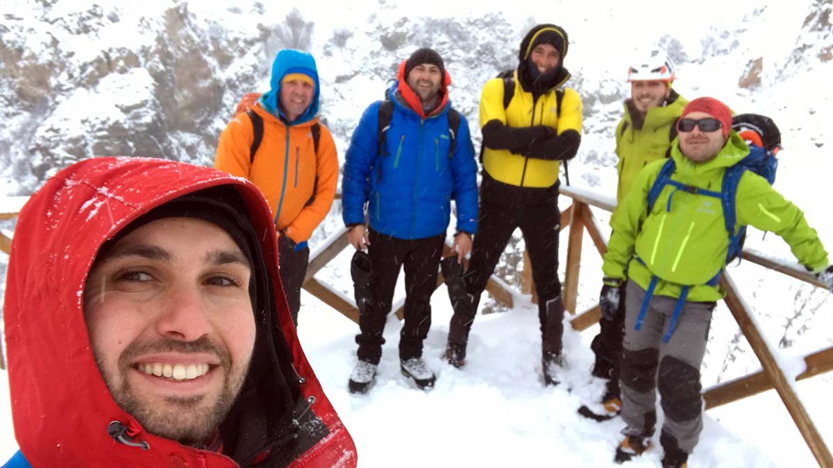 Susuz Şelalesi'ne tırmandılar