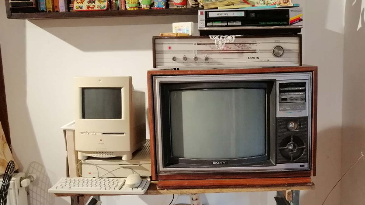 Biriktirdiği eşyalarla Nostalji Müzesi açtı