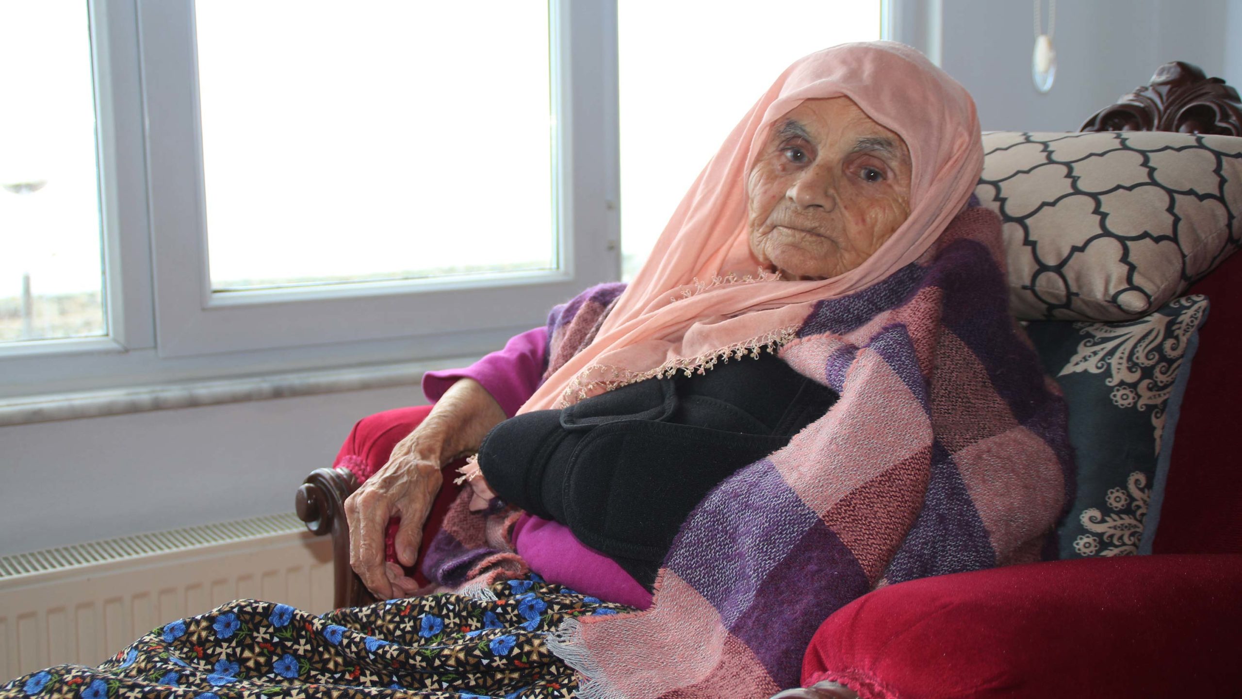 108 yaşında koronavirüsü yendi