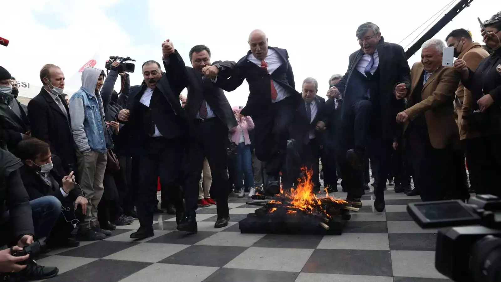 11 ulkenin katilimiyla nevruz bayrami kutlandi 1 - ankara haberleri, keçiören belediyesi - haberton