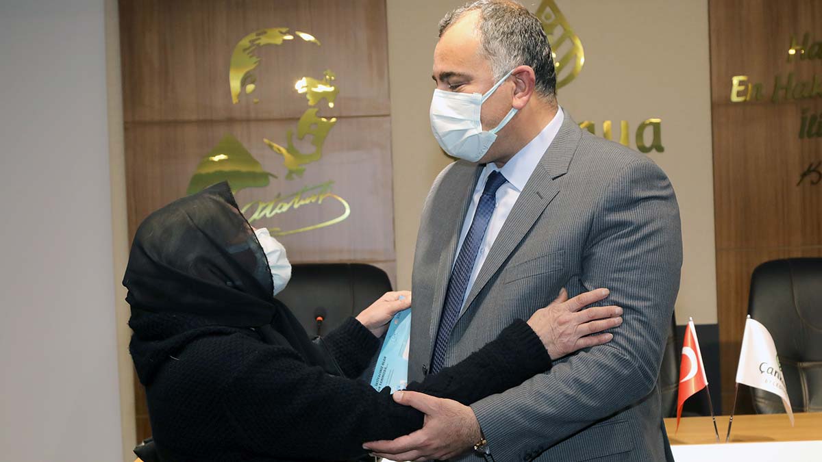 Alper Taşdelen, en başarılı belediye başkanı oldu