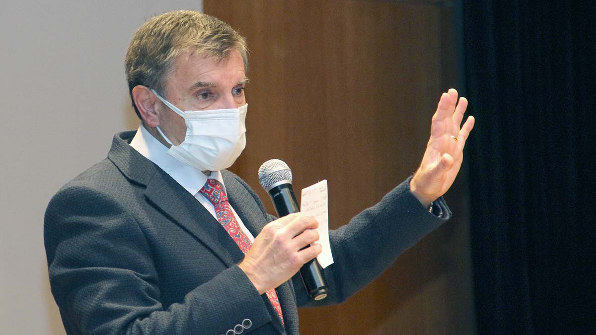 Üstün Dökmen Çankayalılarla buluştu