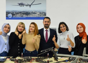 5 kadın mühendis adayı görünmez İHA tasarladı