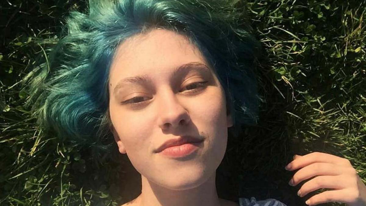 7'nci kattan düşen Sedefnur, memleketine götürüldü