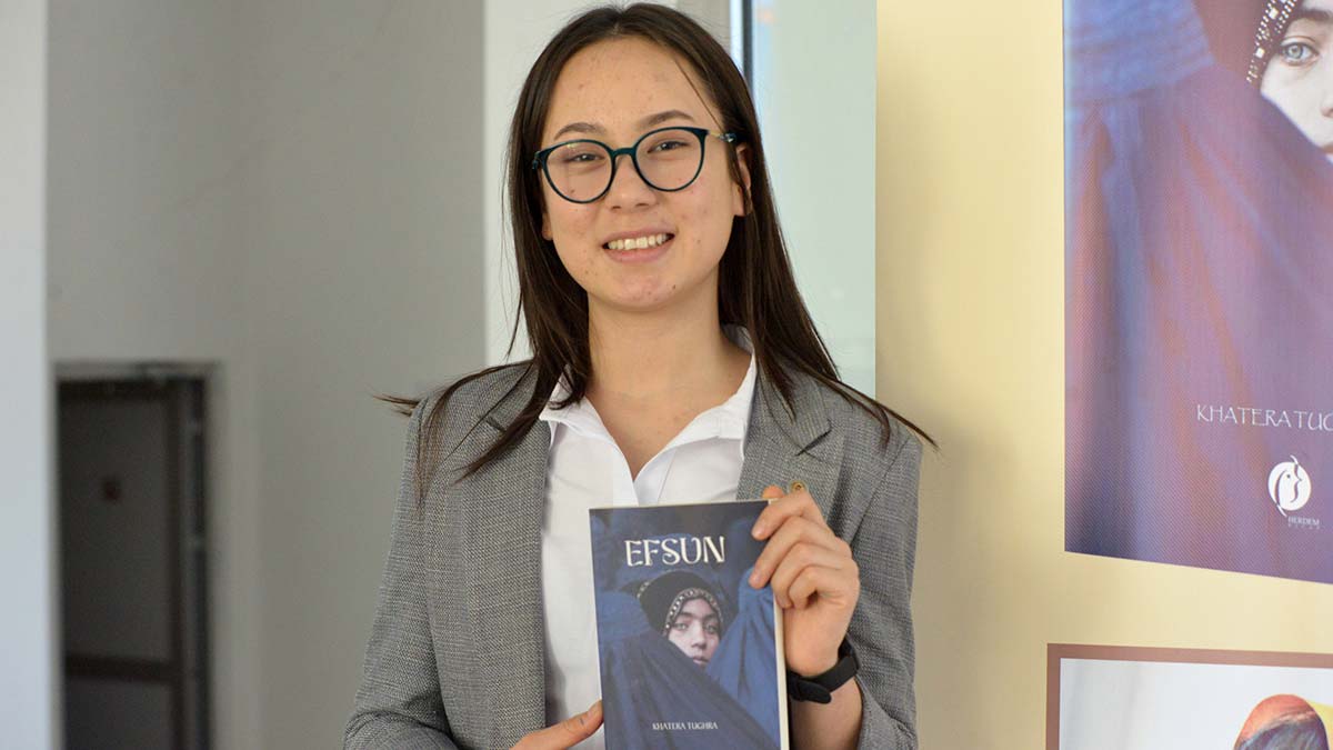 Afgan öğrenci, infaz edilen arkadaşını yazdı