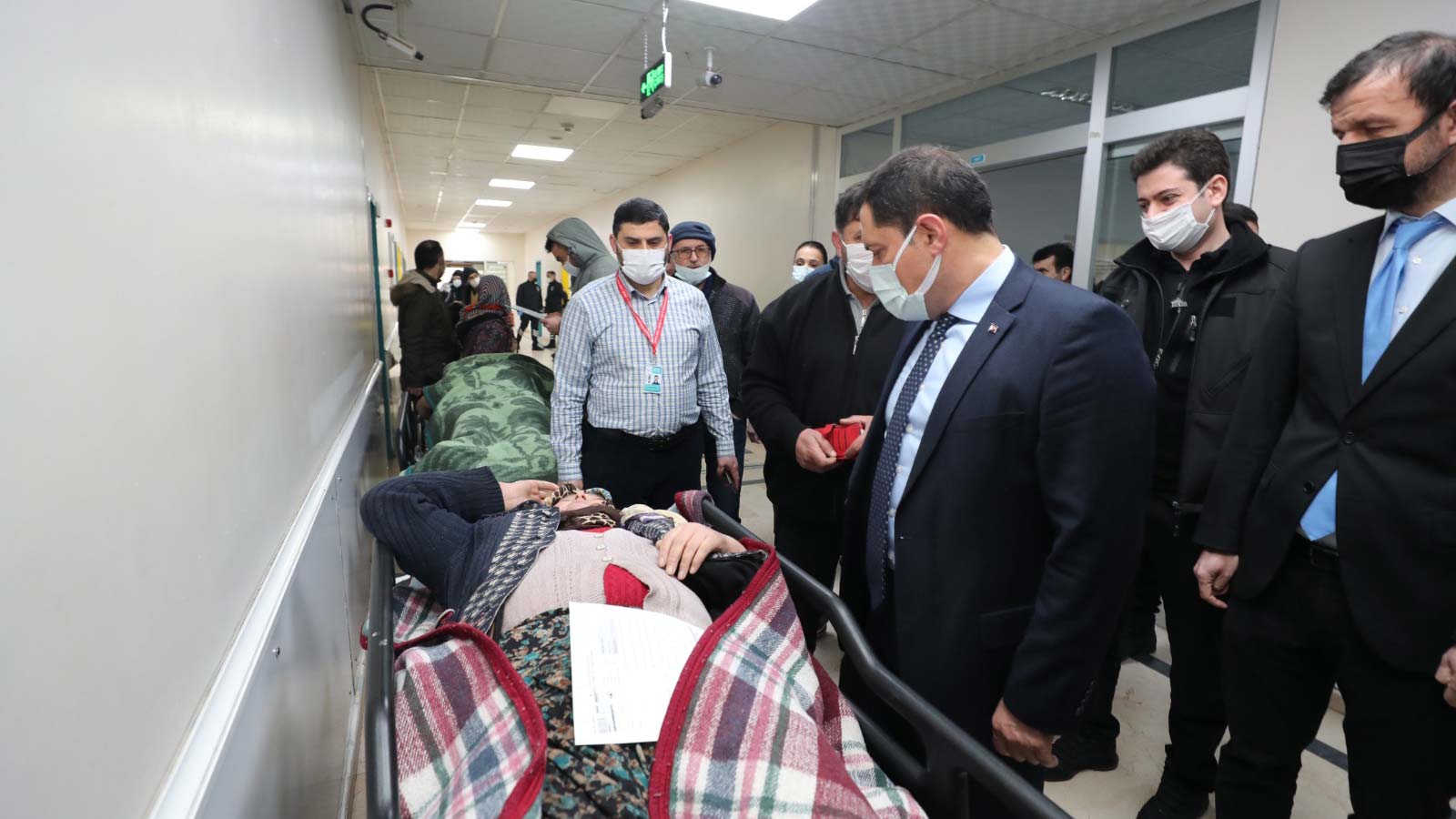 Amasya'da minibüs şarampole düştü: 19 yaralı 