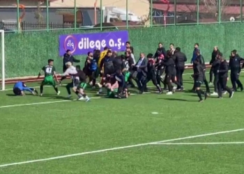Amatör lig maçında kavga: 18 kırmızı kart çıktı
