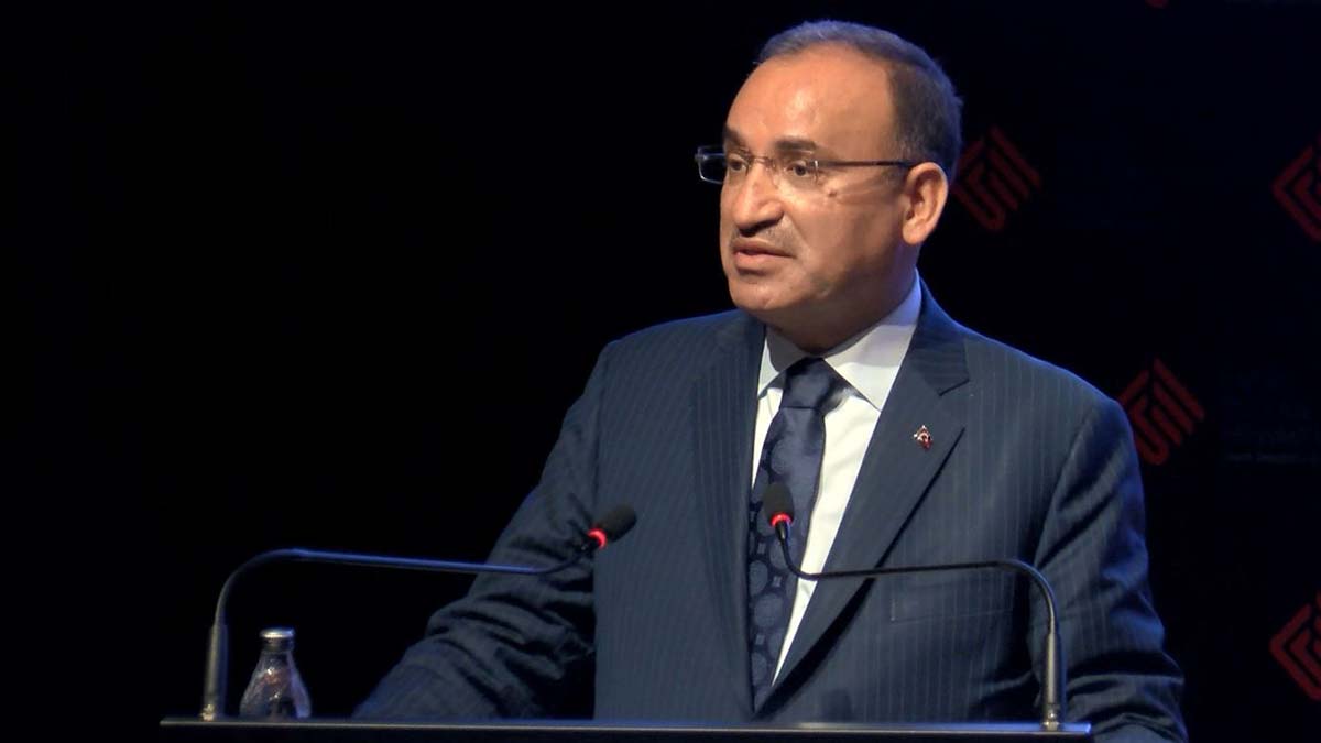 Amerika terör örgütlerine desteğini gizlemiyor