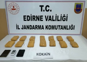 Araçtaki 7 kilo kokaine 2 tutuklama