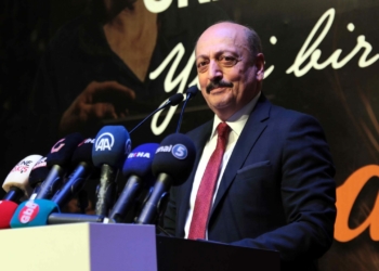 Asgari ücret tartışmalarını anlamlı bulmuyorum