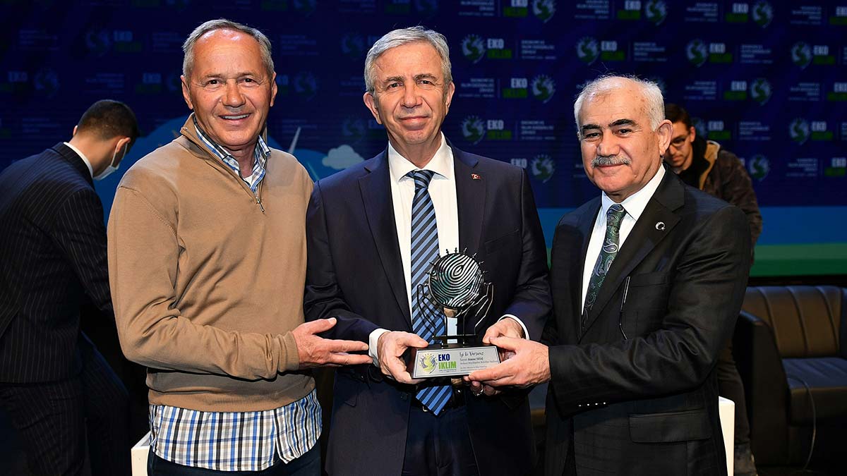 Mansur Yavaş "Büyükşehirlerde Yeşil Dönüşüm" projesini anlattı