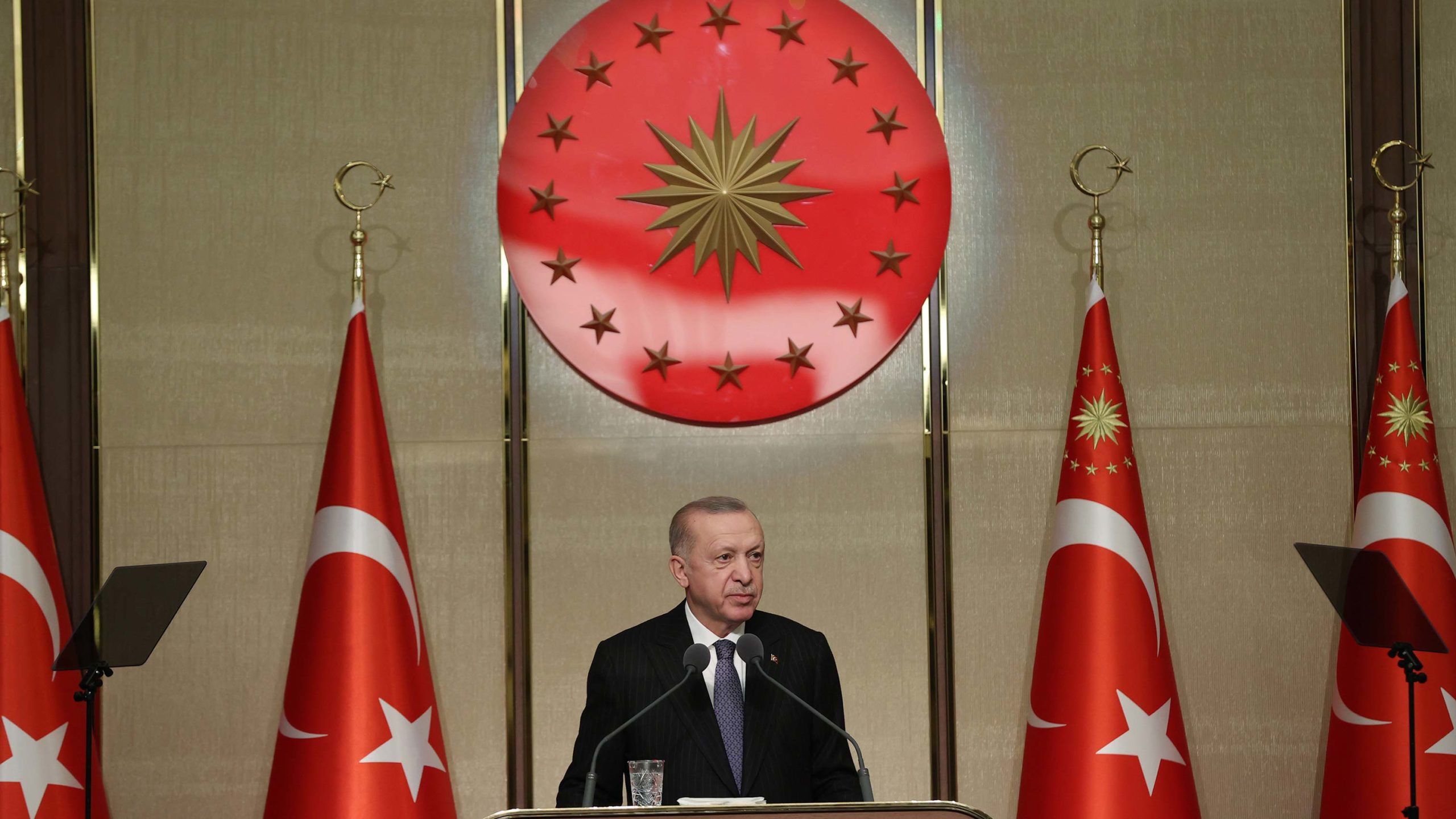 Cumhurbaşkanı Erdoğan'dan önemli mesajlar