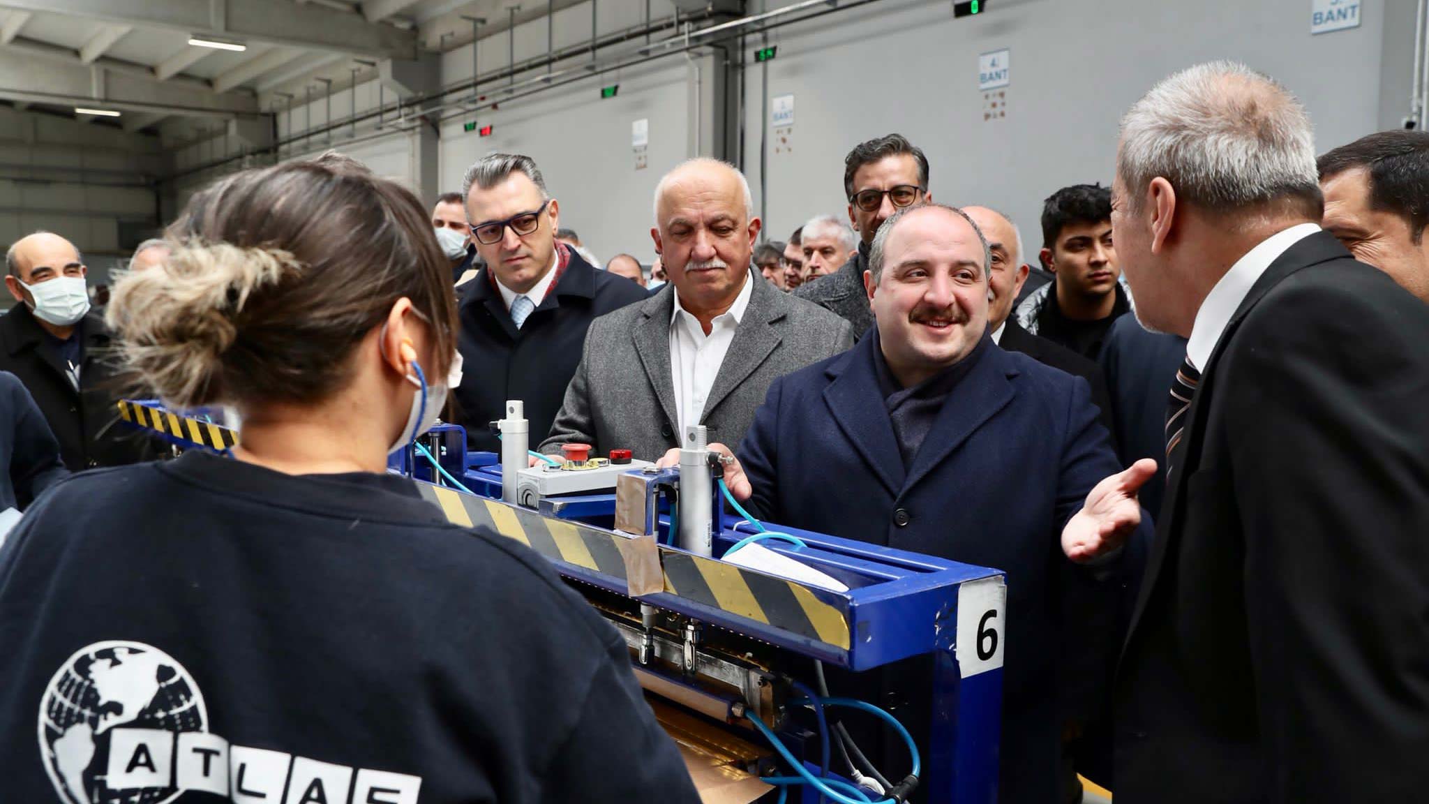 Cumhurbaşkanımız bu ülke için dertlidir