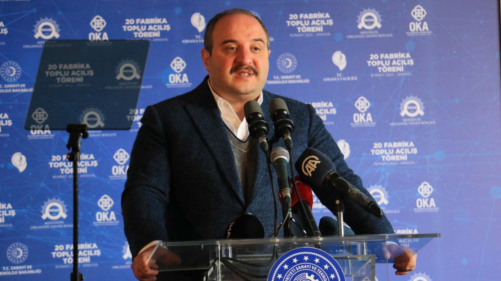 Cumhurbaşkanımız bu ülke için dertlidir