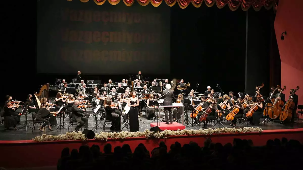 Dünya emekçi kadınlar günü'nü konserle kutladılar