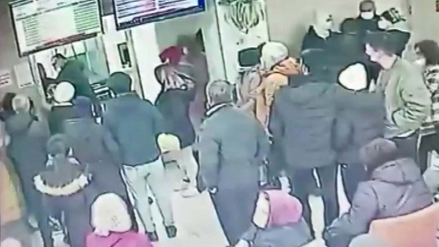 Doktora saldırının görüntüleri ortaya çıktı
