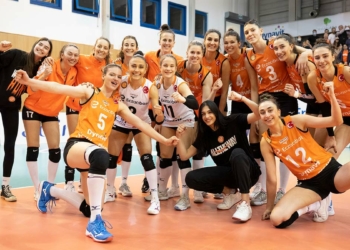 Eczacıbaşı Dynavit - Karayolları: 3-0