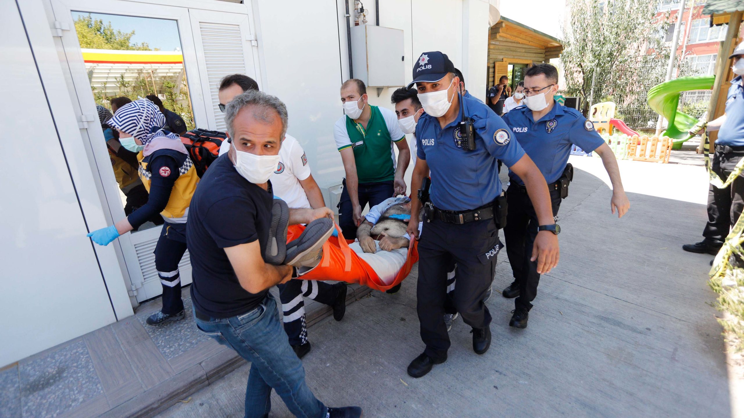 Eşini ve patronunu öldüren sanığa 36 yıl hapis