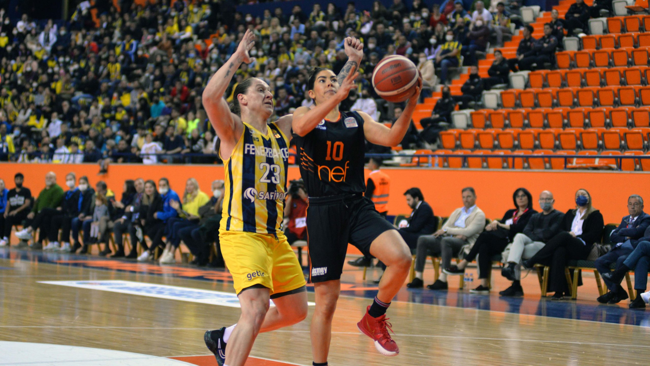 Fenerbahçe - Galatasaray: 74-68