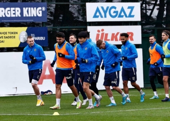 Fenerbahçe'de Konyaspor mesaisi sürüyor