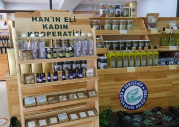 Han'ın Eli Kadın Kooperatifi'nin ürünleri market raflarında