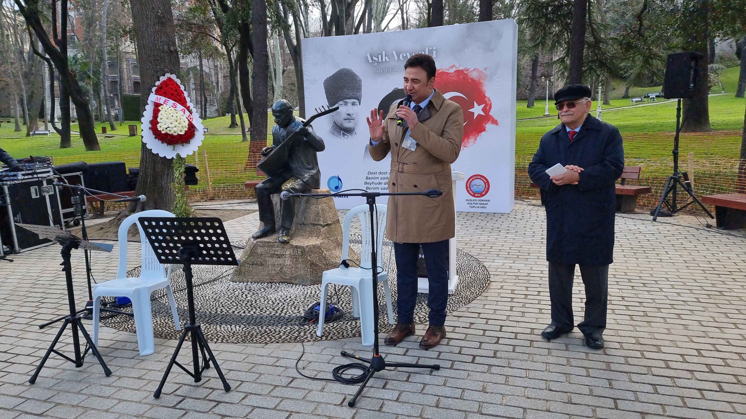 Halk Ozanı Aşık Veysel Gülhane Parkı'nda anıldı