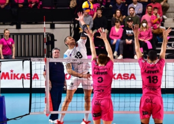Halkbank lige döndü
