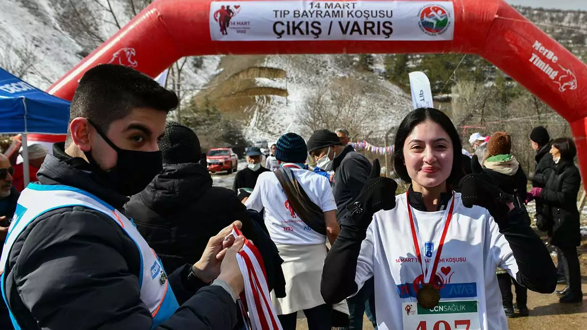Eymir'de 14 mart tıp bayramı koşusu