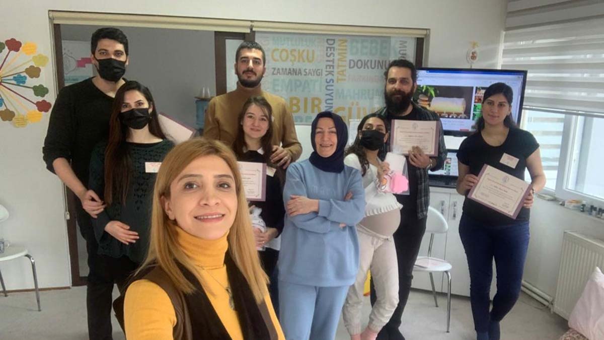 Gebelik okullarında fiziksel ve mental olarak doğuma hazırlanan anne adayları, doğum korkusunu yenerek sezaryenden çok doğal doğumu tercih ediyorlar.