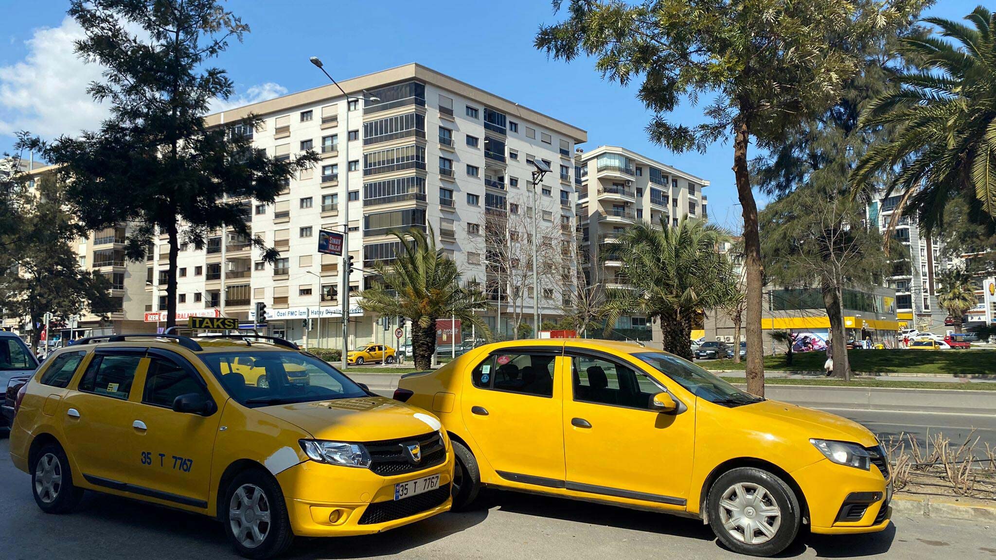 İzmir'de taksi ücretlerine zam