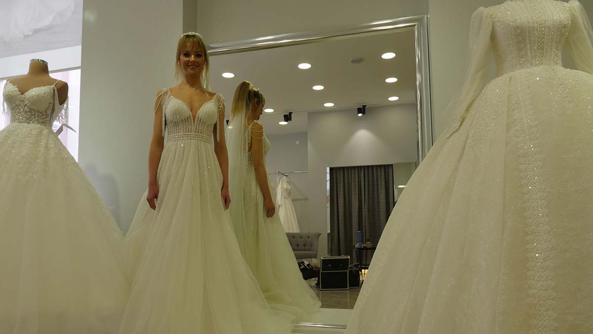 Almanya’da doğup büyüyen ve 20 yılı aşkın süredir Türkiye’de modellik ve sunuculuk yapan Şebnem Schaefer hiç evlenmeden “Dalya” dedi.