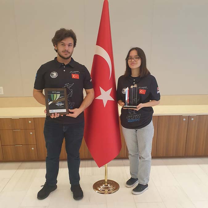 Kartallı Göktürkler takımı ABD'den ödülle döndü