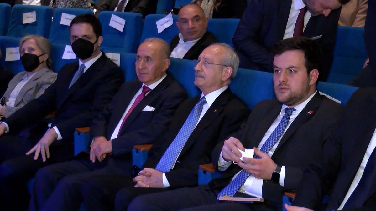 Kılıçdaroğlu, 'Moğultay Belgeseli'ni izledi