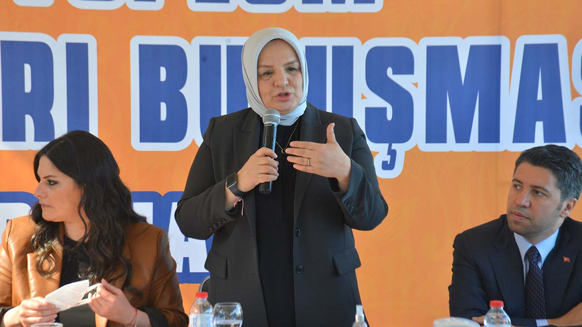 Kız çocuklarının üniversiteye erişimi yükseldi