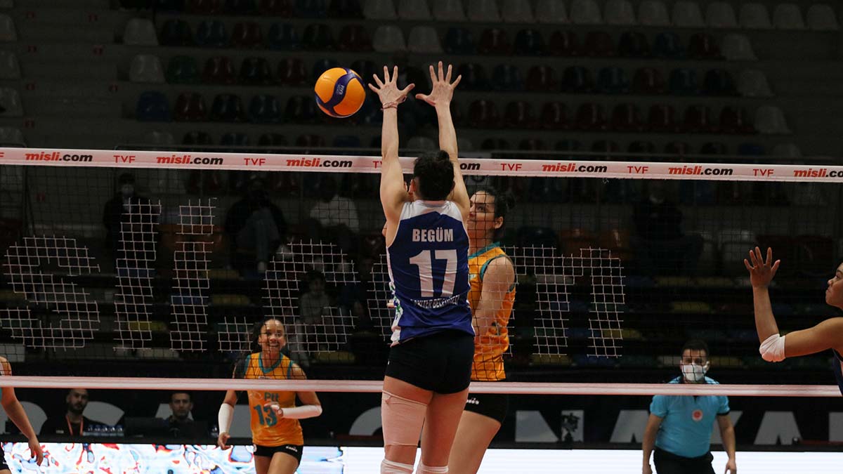 PTT - Sarıyer Belediyespor: 3-0