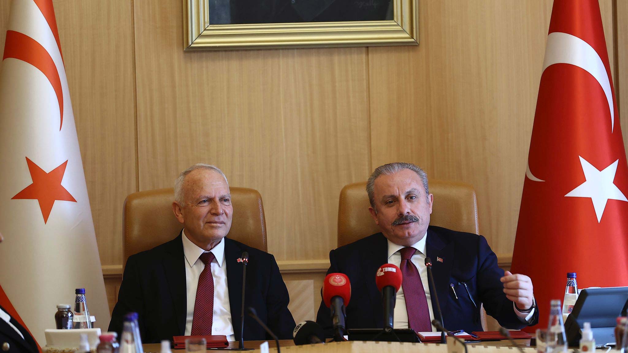 Şentop, KKTC'li mevkidaşı Zorlu Töre'yle görüştü 