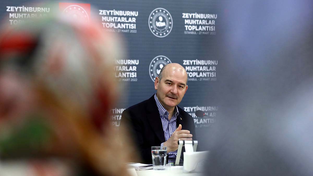 Soylu, Zeytinburnu muhtarlarıyla bir araya geldi