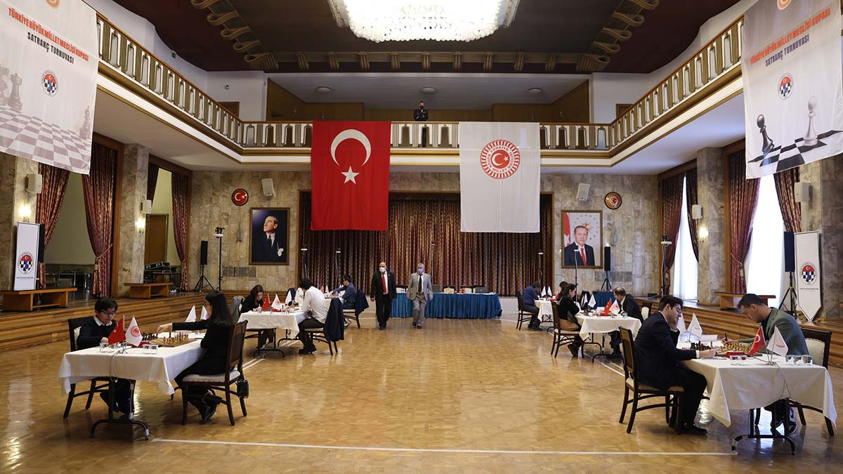 TBMM Kupası Satranç Turnuvası başladıTBMM Kupası Satranç Turnuvası başladı