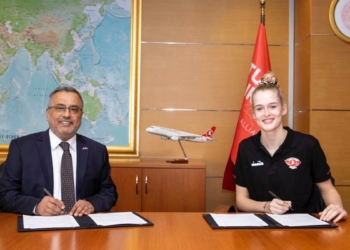 THY Spor Kulübü Van Ryk ile 'yola devam' dedi