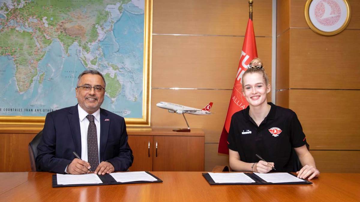 THY Spor Kulübü Van Ryk ile 'yola devam' dedi