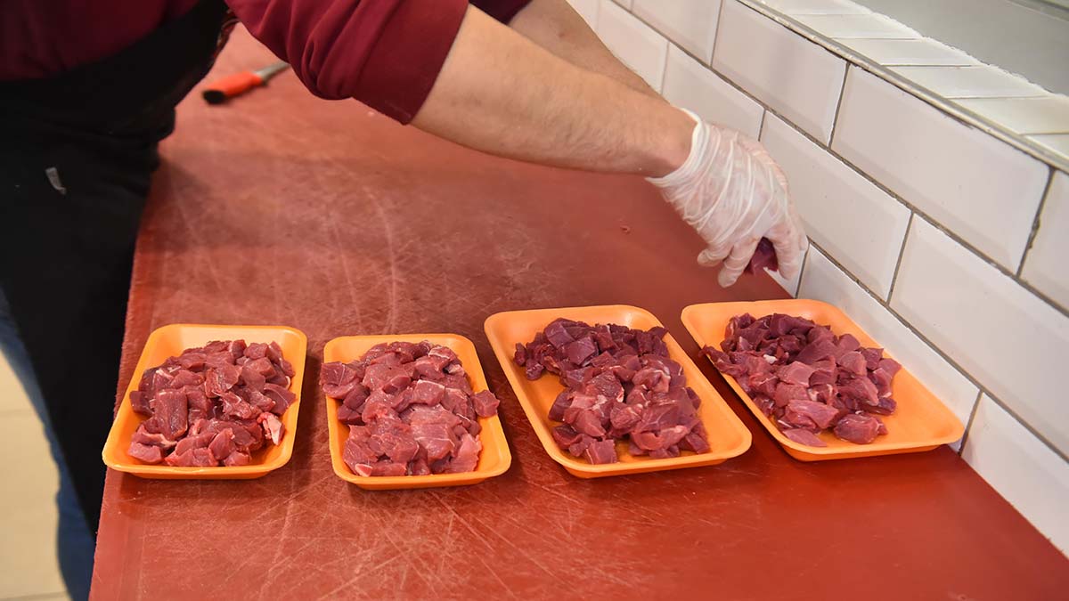 Başkent Marketlerde uygun fiyata kuşbaşı ve kıyma