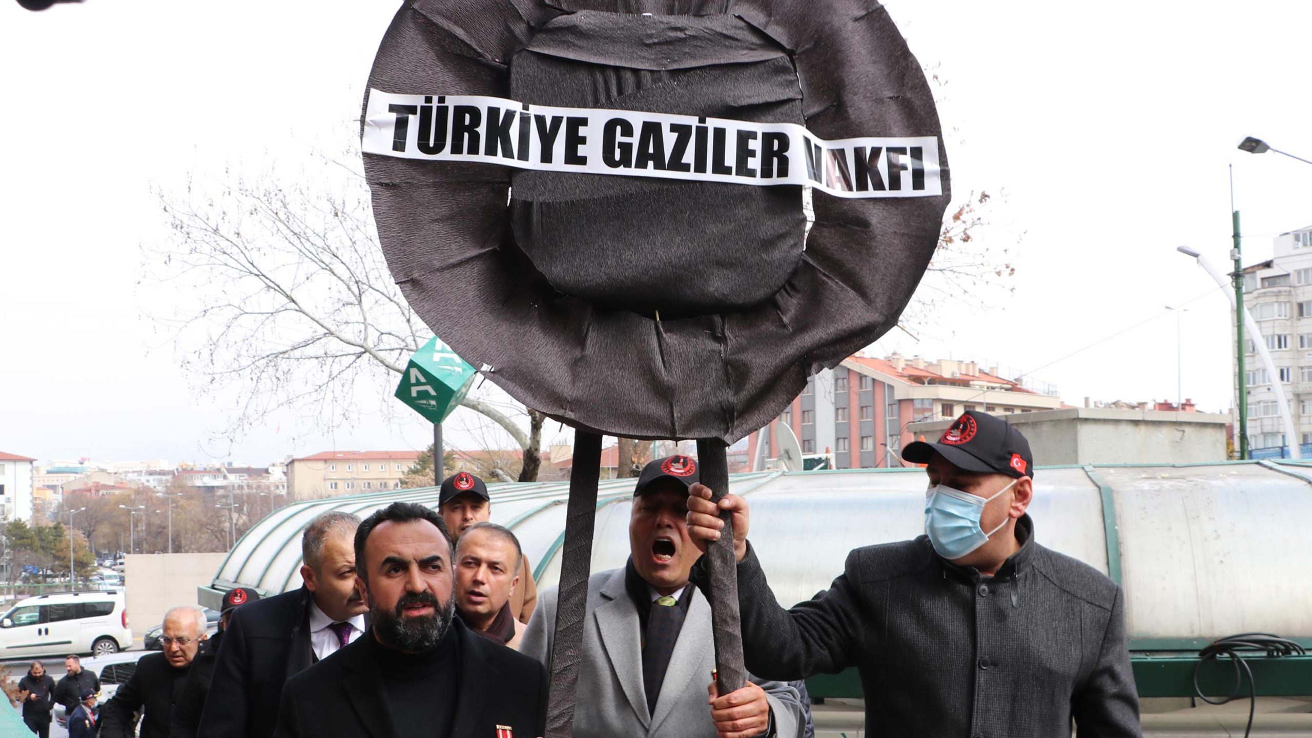 TTB'ye siyah çelenk