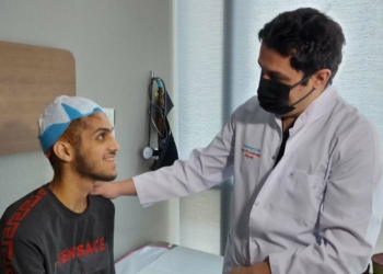 Türk hekimlerinin ameliyatıyla sağlığına kavuştu