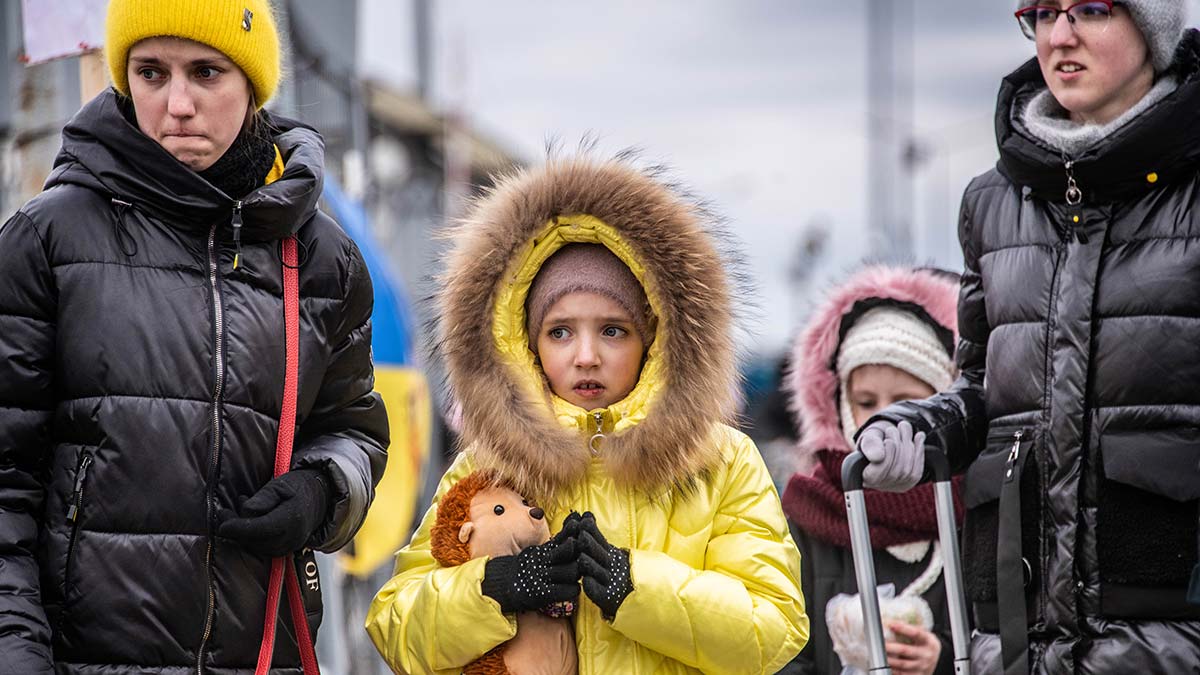UNICEF: Bir aydır süren savaşın ardından Ukraynalı çocukların yarısından fazlası yerinden edildi. Ülke genelinde devam eden şiddet olayları, nesiller boyu sürebilecek bir çocuk hakları krizi yarattı.