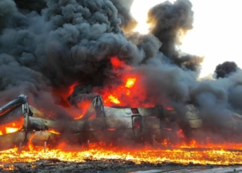 Ukrayna Sumy'de boya deposu bombalandı