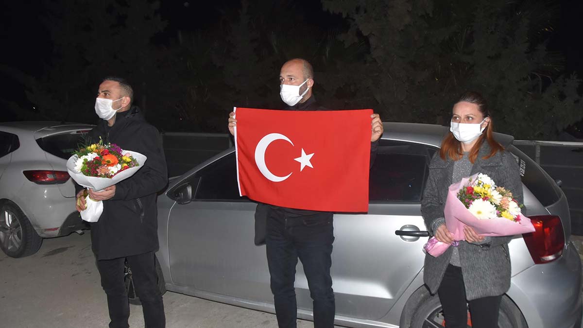 Ukrayna'ya dönemeyen minik sporcular Bodrum'da